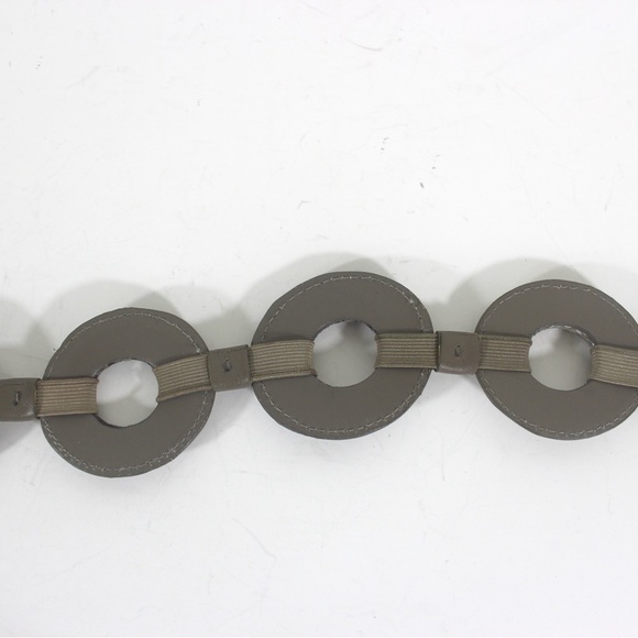 Grey Leather Link Stretch Belt Donut Rings Small - Picture 9 of 11